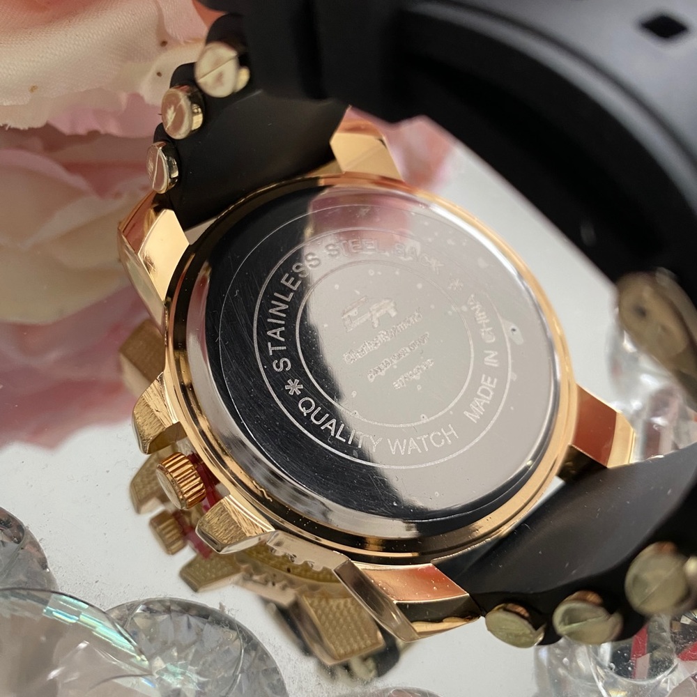 New silicon men’s watch gold flashy icy bling - Picture 4 of 4